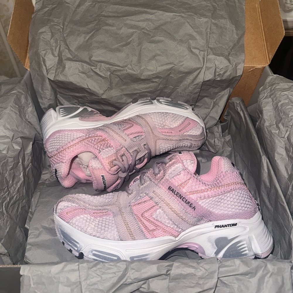 Balenciaga phantom pink white’s women’s sneakers size 37 brand new